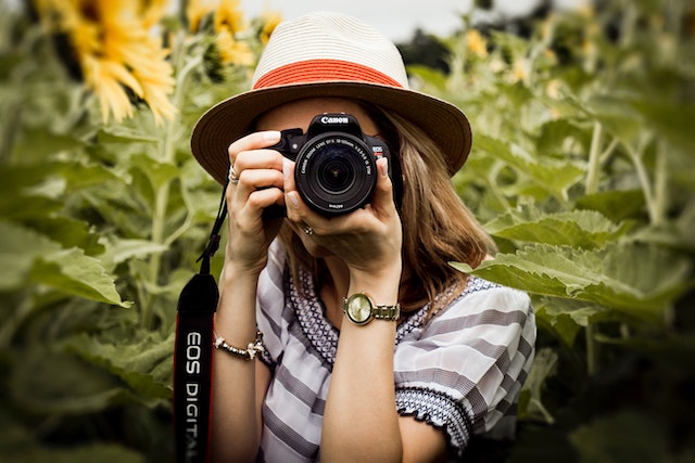 Ways Photographers Can Offer Exceptional Customer Service